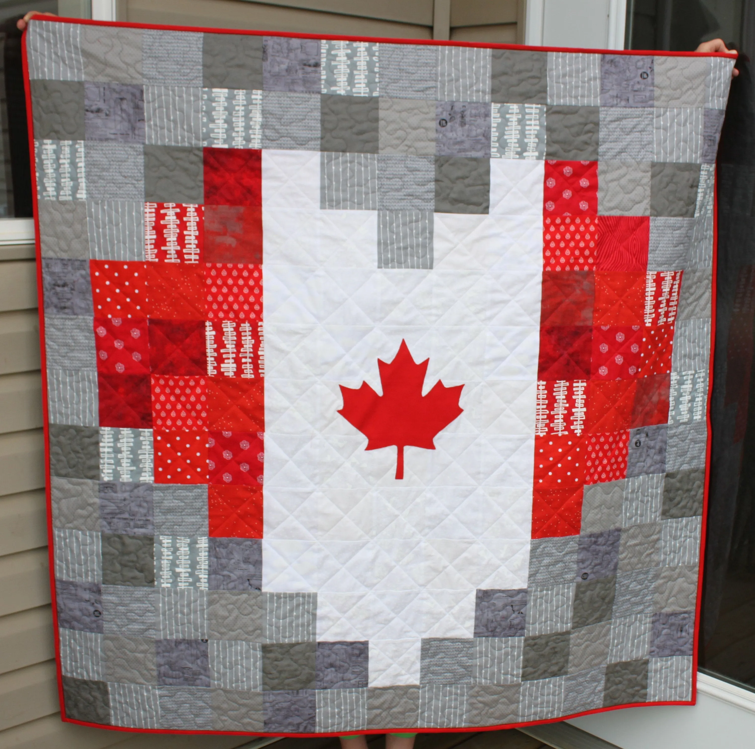 Canadian Flag Pixelated Heart Quilts PDF Quilt Pattern, Canada Day