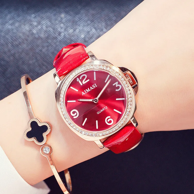 Irregular Round Frame Women's Watch