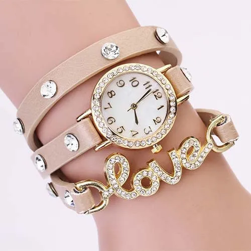 New Arrivals women vintage leather strap watches,set auger LOVE rivet bracelet women dress watches,women wristwatches