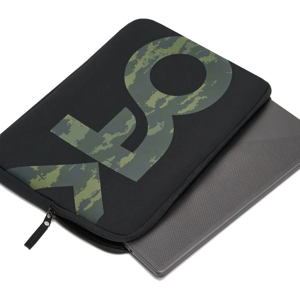 Oakley B1B Laptop Case - Black/Green Brush Camo