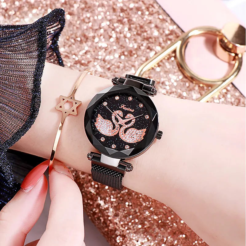 Personality Swan Pattern Women's Watch