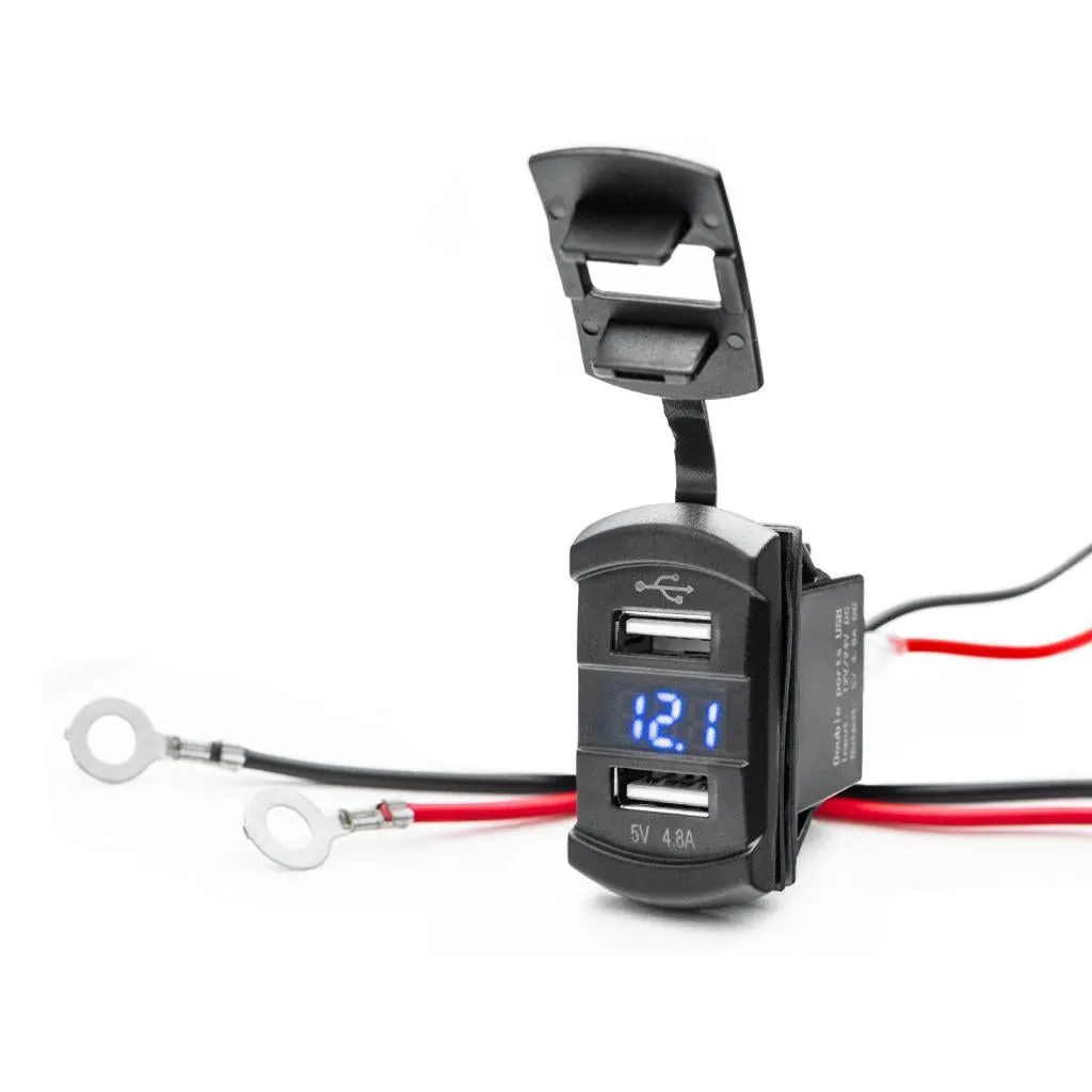 SuperATV 12 V UTV Voltmeter and Dual USB Charger