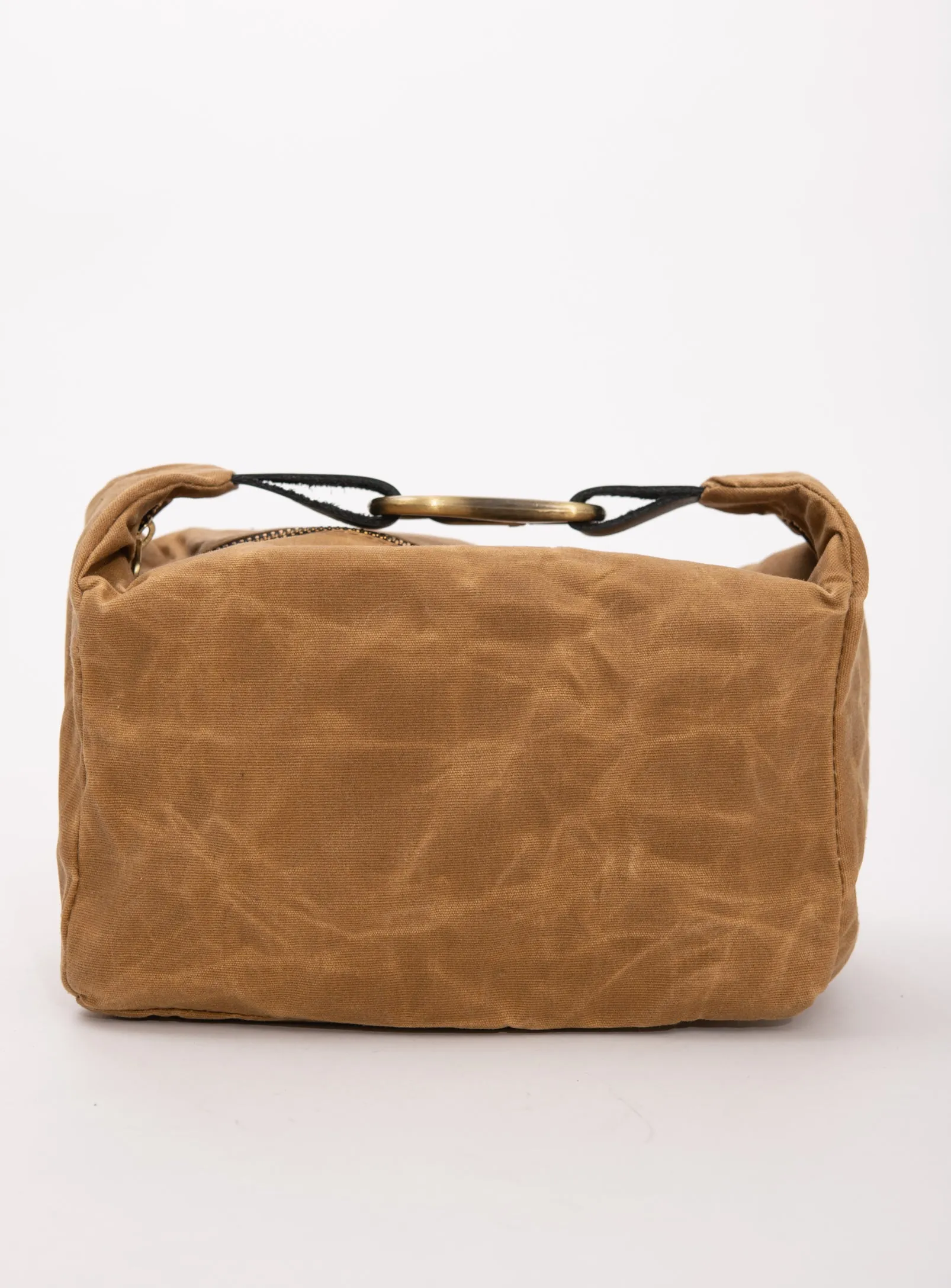 Travel case in waxed canvas DES CARRIÈRES made to order