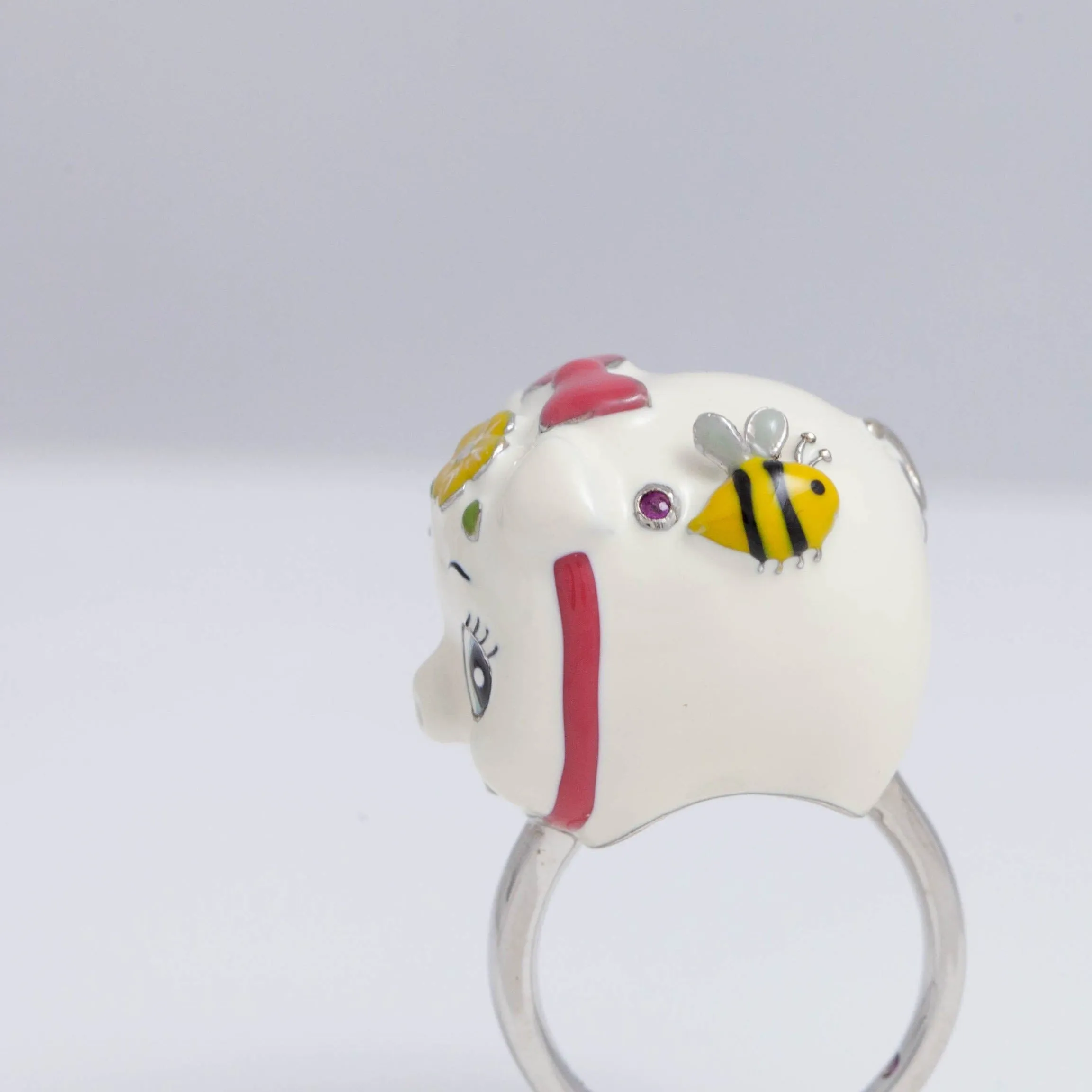 White piggy bank ring